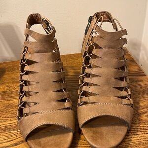 Dress barn Sandals With Zipper Size 9 in box